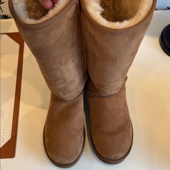 UGG Classic Tall II Chestnut Boots Women’s Size 9 - Picture 8 of 9